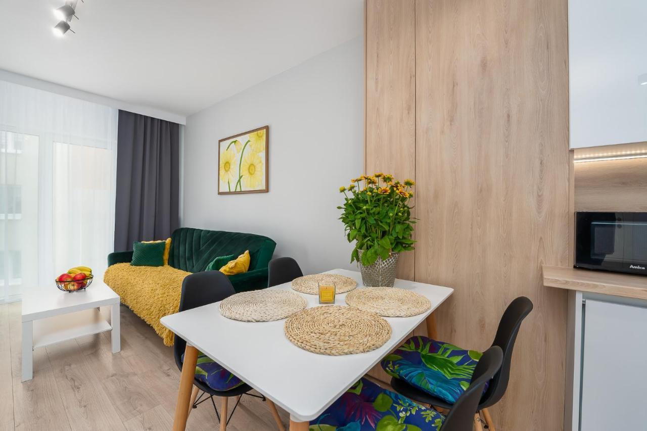Apartamenty Promenada - Fredry 2 โควอบเซก ภายนอก รูปภาพ